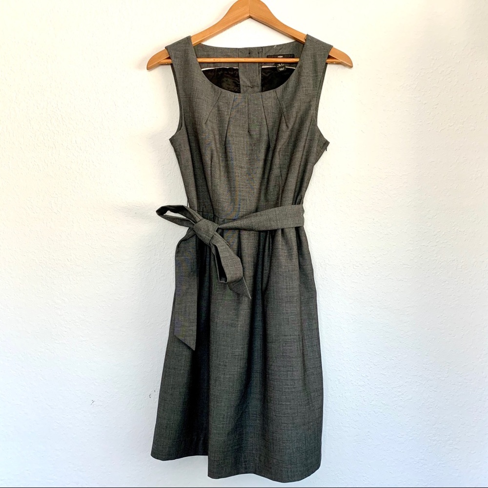 H&M Fit & Flair Gray Sleeveless Career Dress, 8